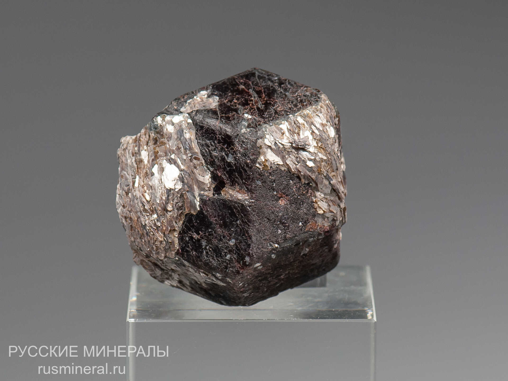 Альмандин Альмандин