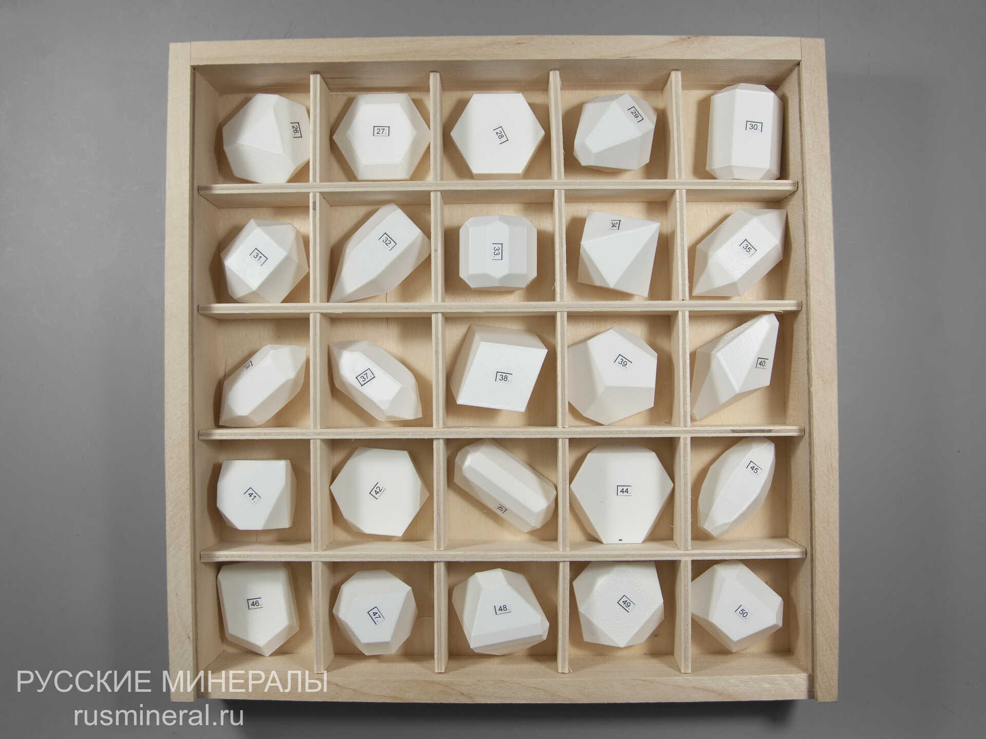 Набор моделей кристаллов (в комплекте 75 разных моделей) Набор моделей кристаллов (в комплекте 75 разных моделей)