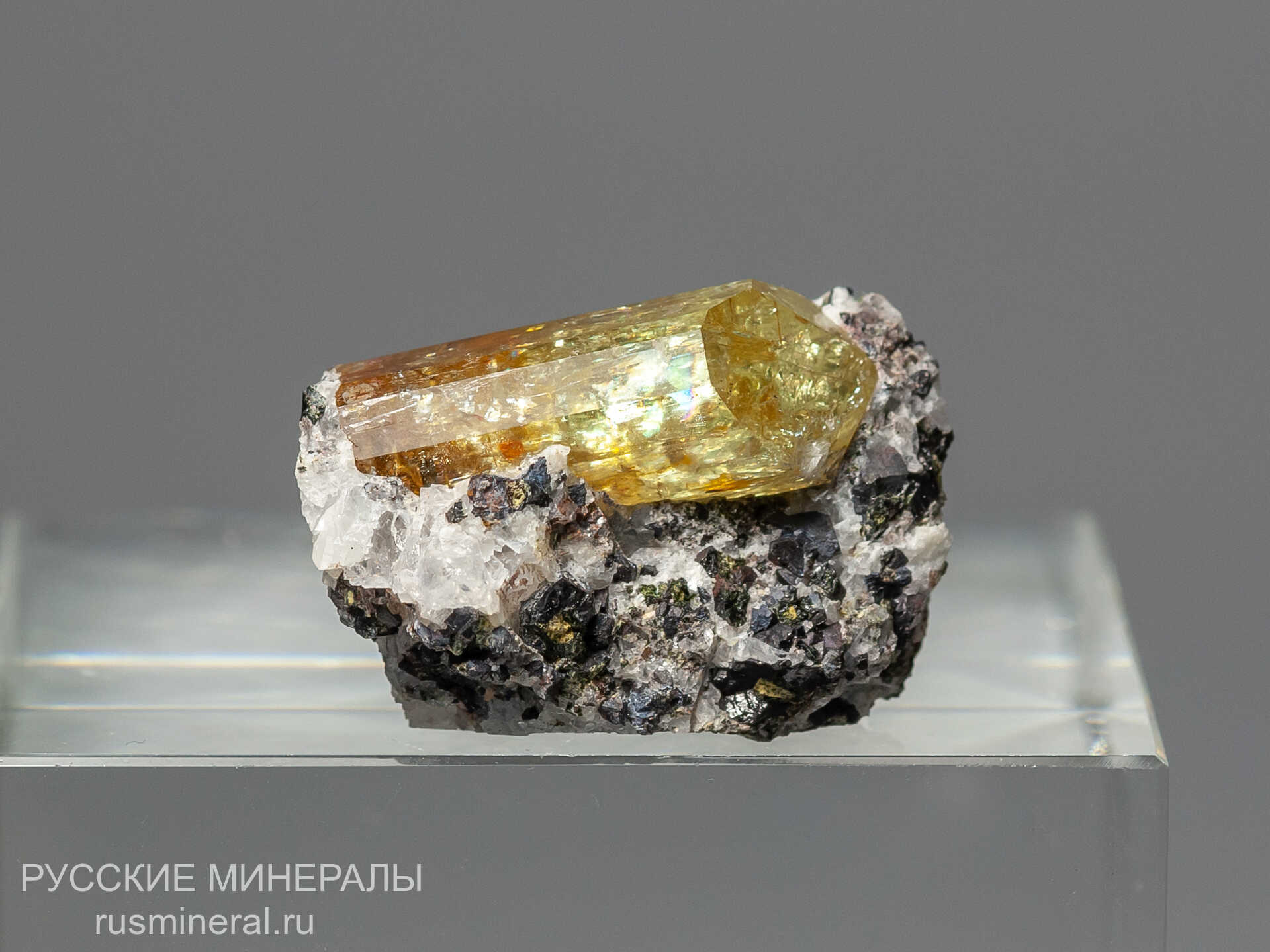 Апатит (фторапатит) Апатит (фторапатит)