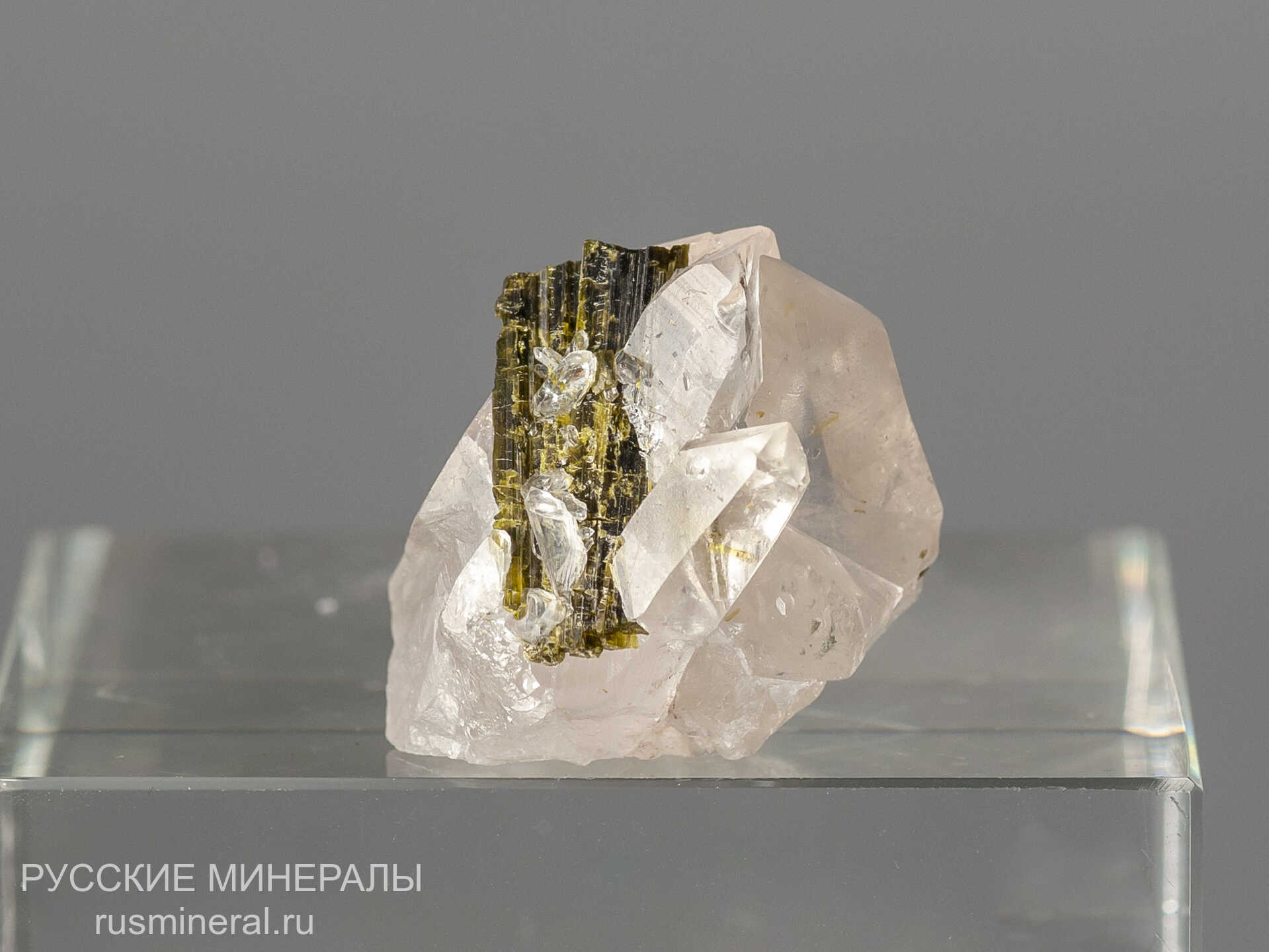 Эпидот Эпидот