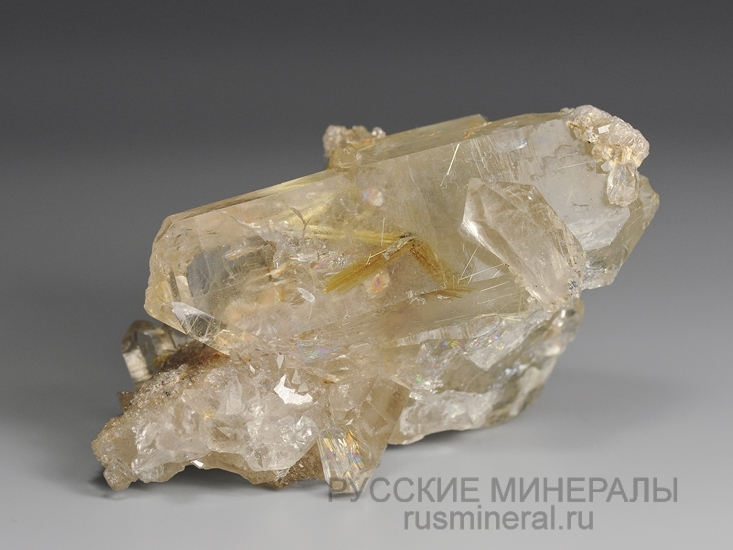 Кварц с включениями рутила Кварц с включениями рутила