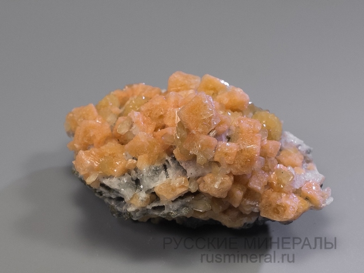 Гмелинит, стильбит Гмелинит, стильбит