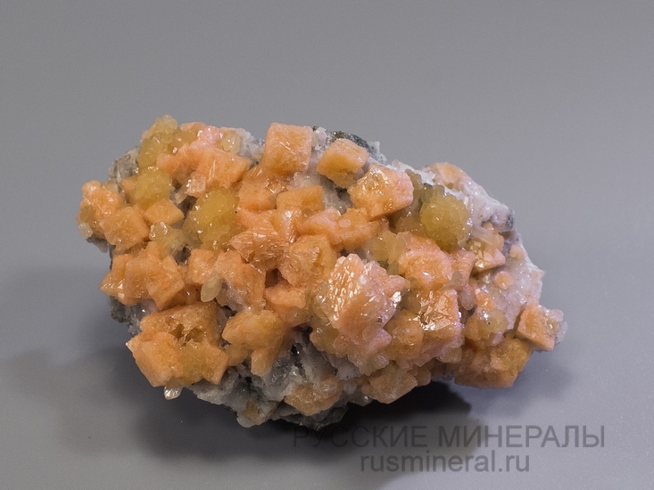 Гмелинит, стильбит Гмелинит, стильбит