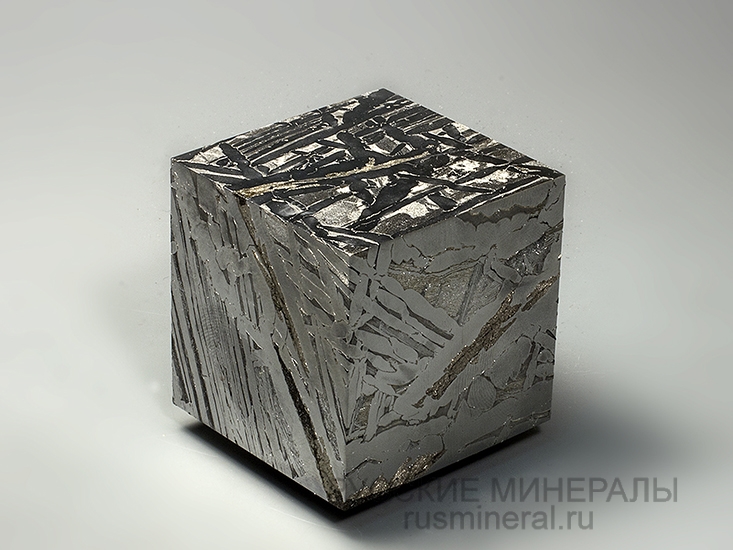 Метеорит Сеймчан (куб)
