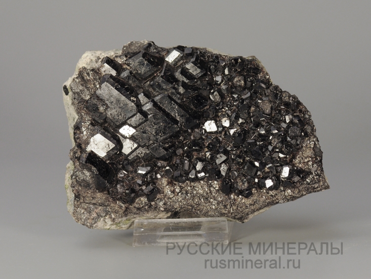 Андрадит Андрадит