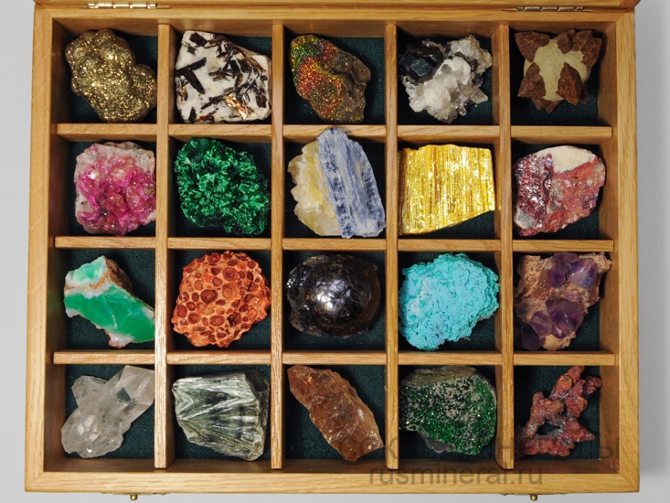 Коллекция минералов в деревянной коробке, 20 образцов