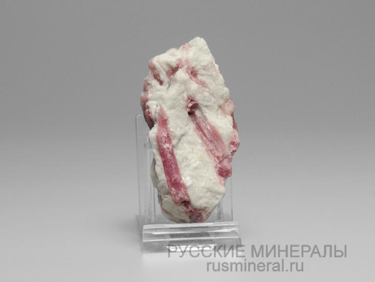 Турмалин (эльбаит) Турмалин (эльбаит)