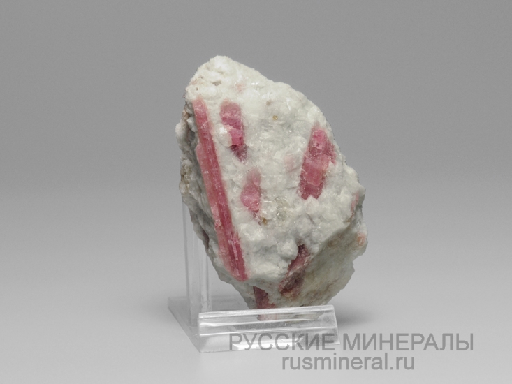 Турмалин (эльбаит) Турмалин (эльбаит)